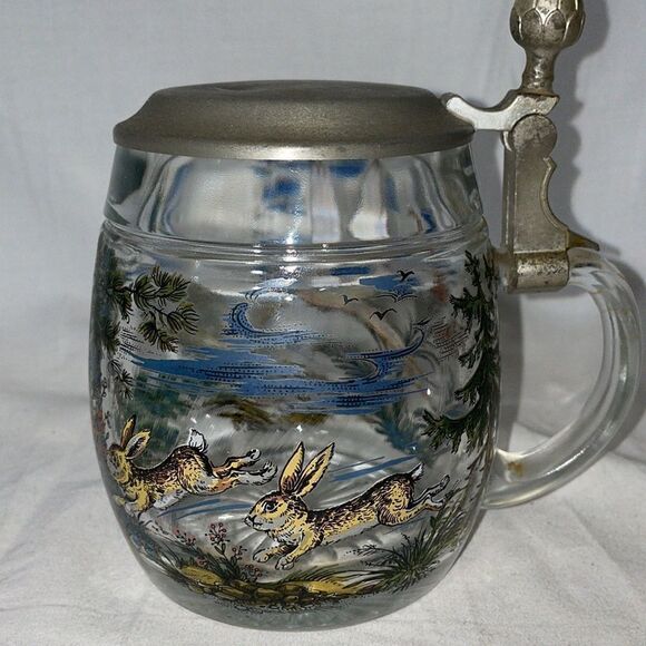 Beautiful Glass Stein with a Painted Nature Scape. - Picture 3 of 8